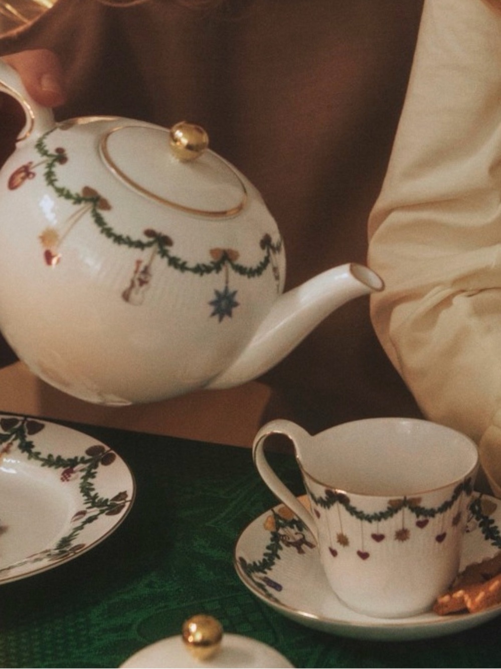 NWOT Royal Copenhagen Star Fluted teapot